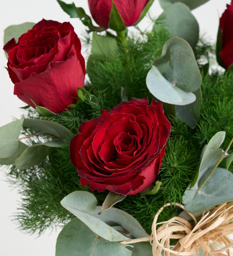 Paşabahçe Vazoda 5'li Kırmızı Gül